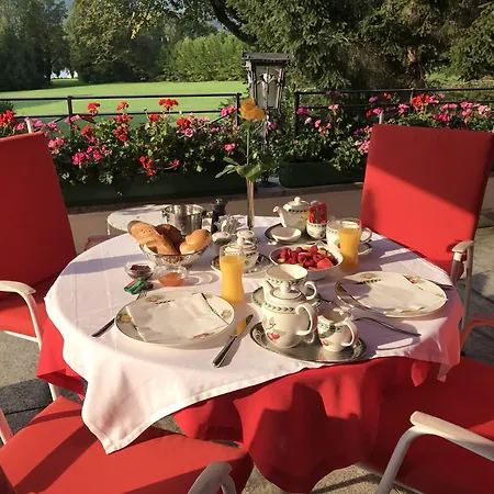 Отель Furian 4*